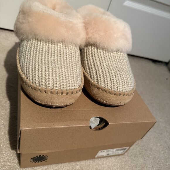 UGG Cozy Knit Sheepskin Wrin Slippers Lined Shearling Cream Womens size 9 NEW - Picture 6 of 9
